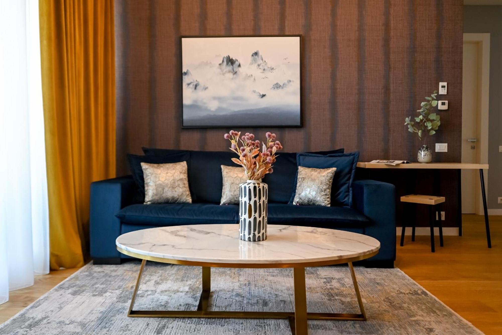 One Verdi Park Exclusive Apartments - Panoramic View & Private Parking Бухарест Екстер'єр фото
