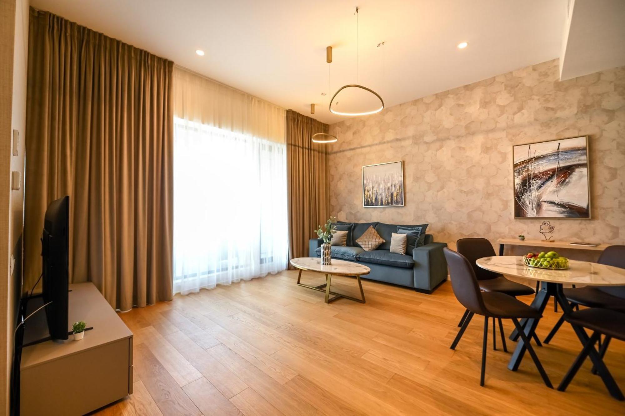 One Verdi Park Exclusive Apartments - Panoramic View & Private Parking Бухарест Екстер'єр фото