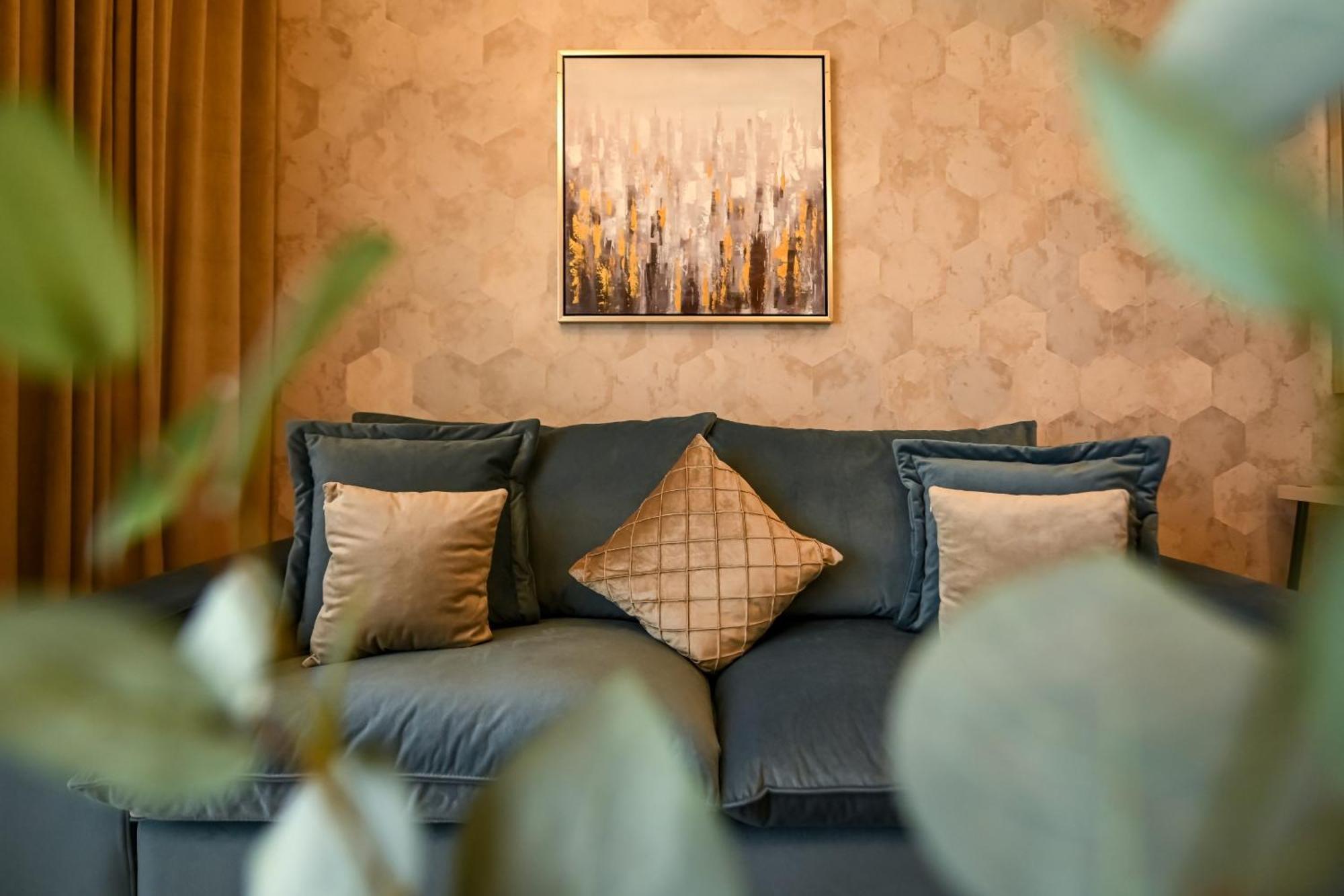 One Verdi Park Exclusive Apartments - Panoramic View & Private Parking Бухарест Номер фото