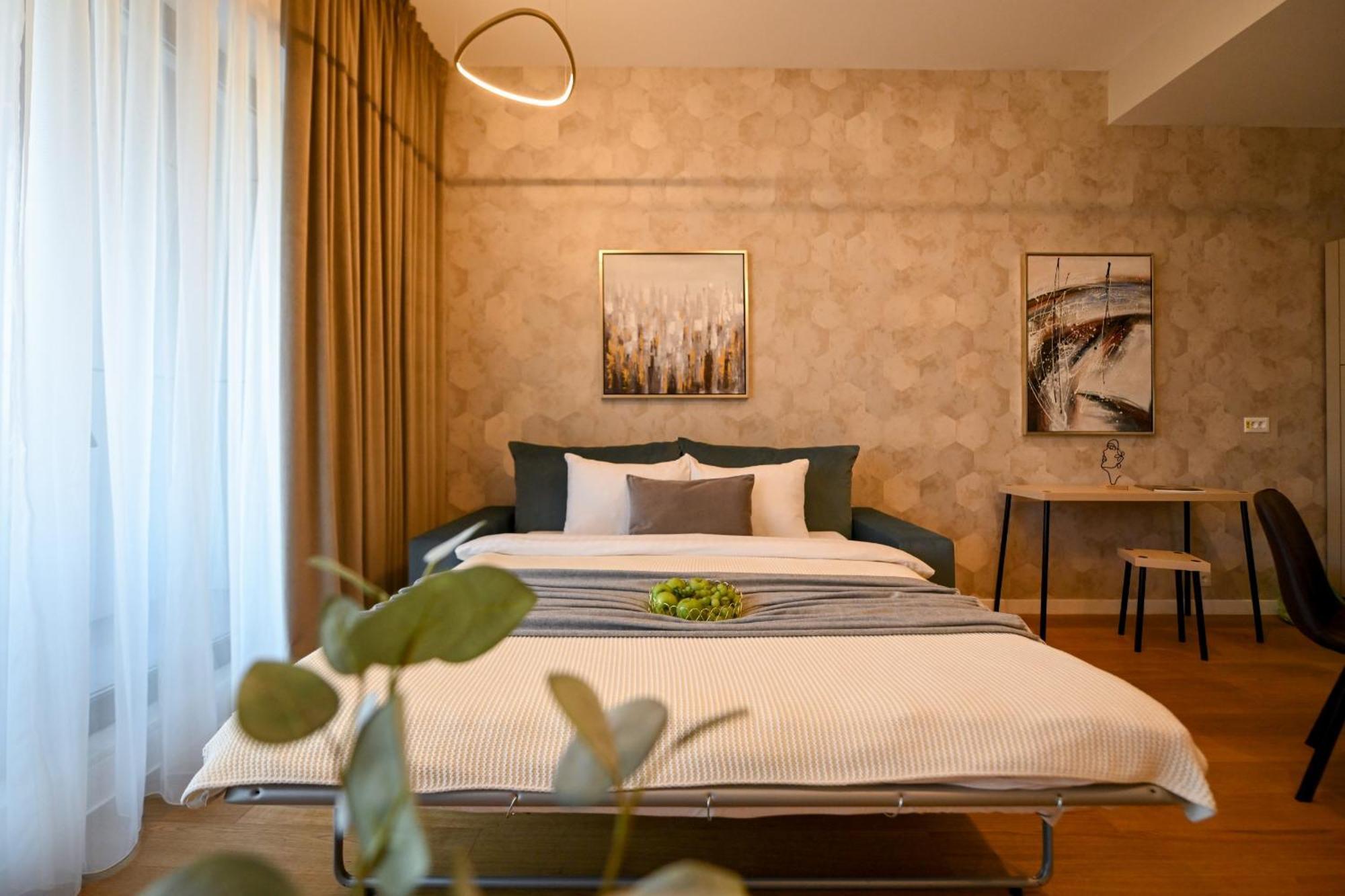 One Verdi Park Exclusive Apartments - Panoramic View & Private Parking Бухарест Номер фото